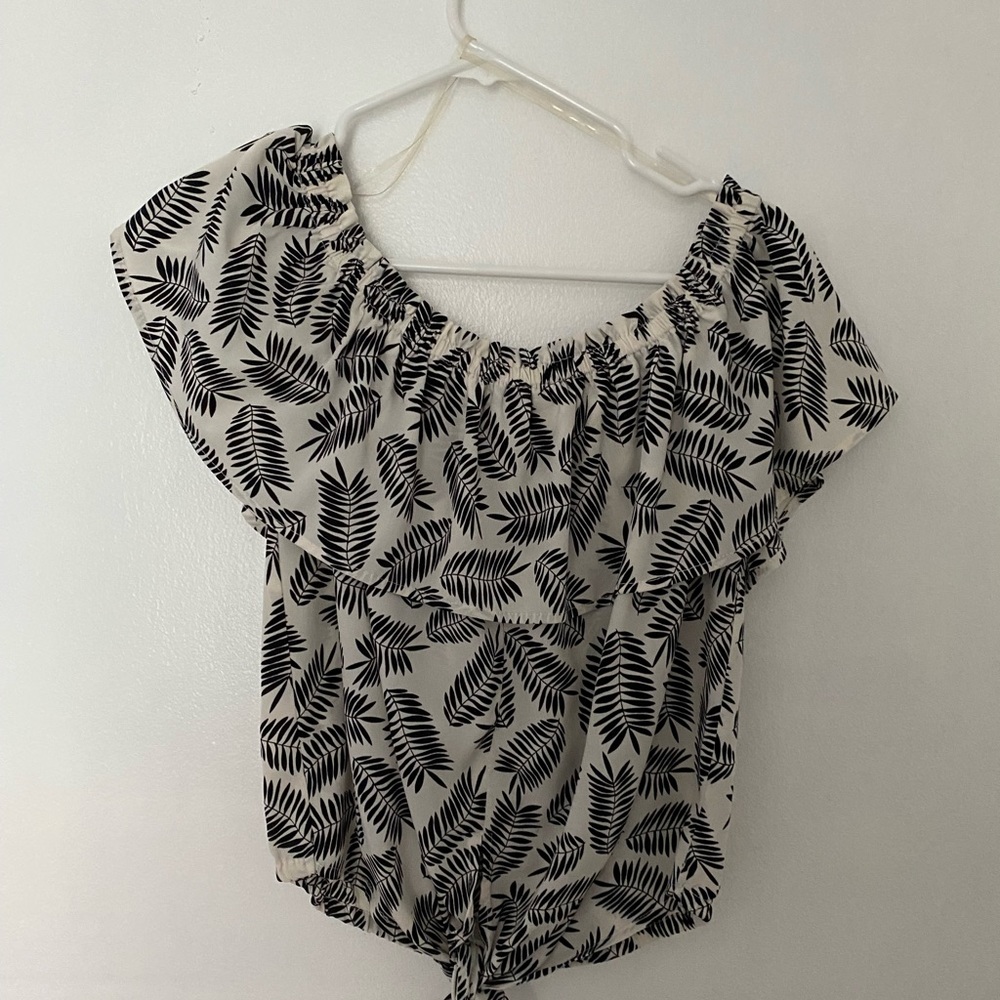 Off the shoulder palm leaf top